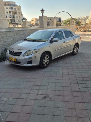 טויוטה קורולה