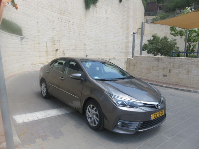 טויוטה קורולה