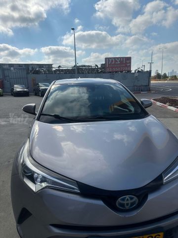 טויוטה C-HR