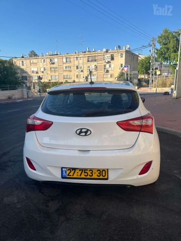 יונדאי i30