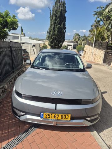 יונדאי איוניק 5
