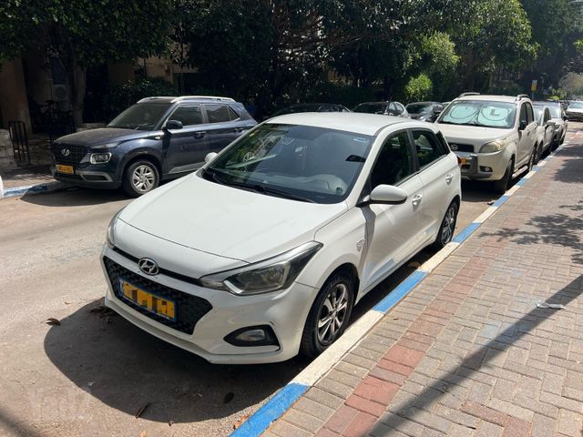 יונדאי i20