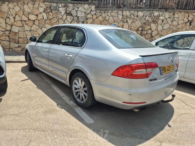 מודעת רכב סקודה סופרב