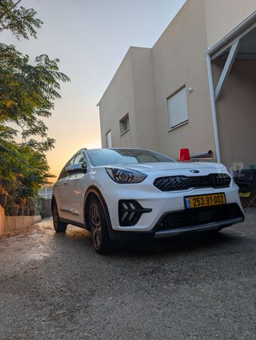 קיה נירו