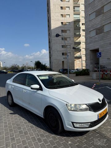 סקודה ראפיד