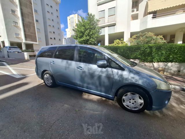 מיצובישי גרנדיס