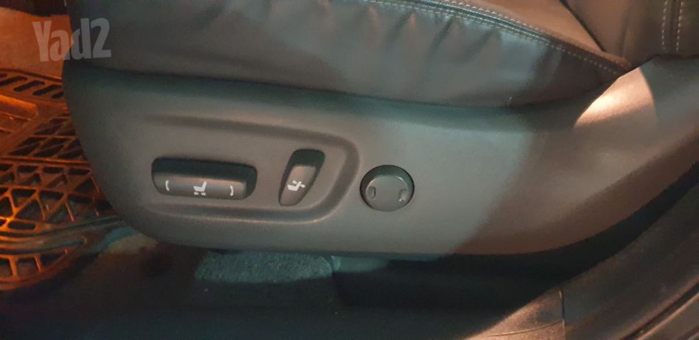 טויוטה פריוס