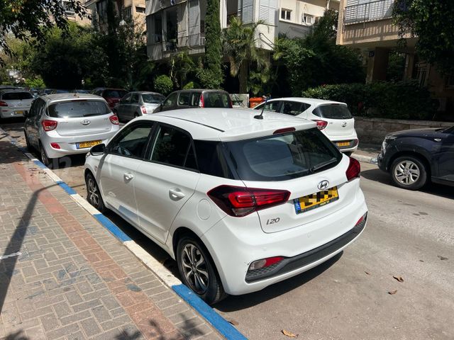 יונדאי i20
