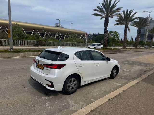 לקסוס CT