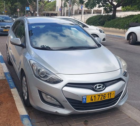 יונדאי i30