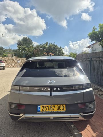 יונדאי איוניק 5