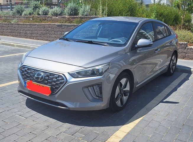 מודעת רכב יונדאי איוניק