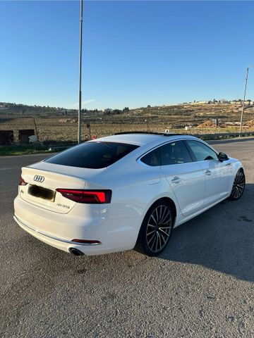 אאודי A5
