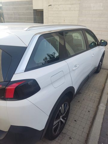 מודעת רכב פיג'ו 5008