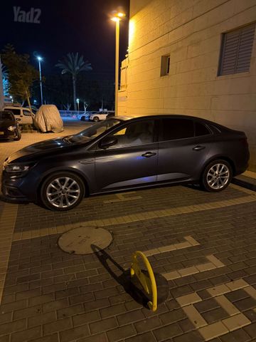 רנו מגאן