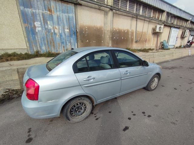 יונדאי אקסנט i25