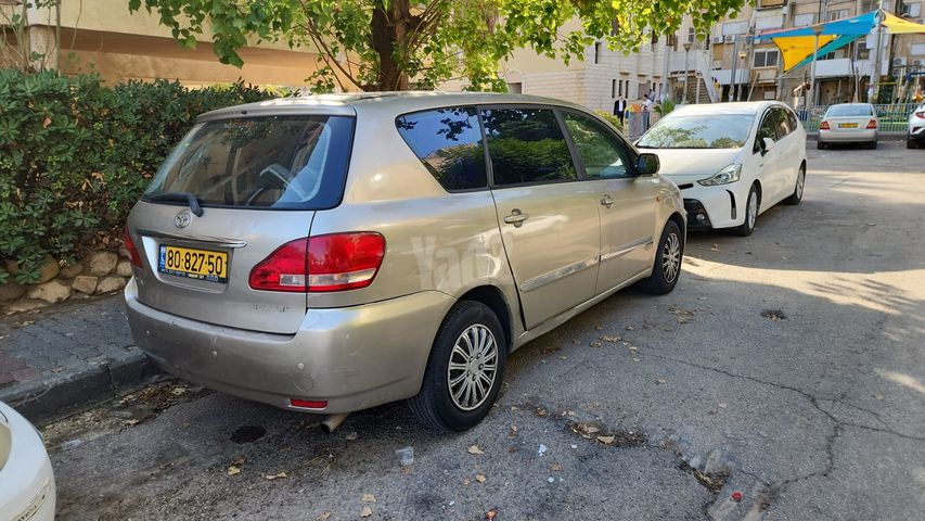 טויוטה אוונסיס