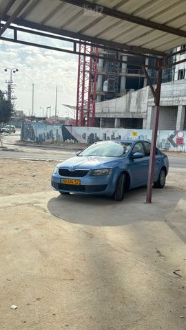 סקודה אוקטביה
