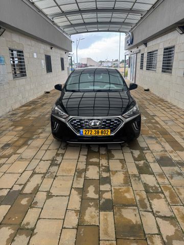 יונדאי איוניק