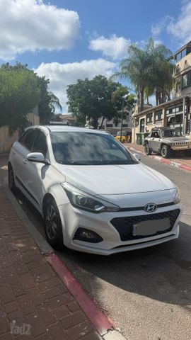 מודעת רכב יונדאי i20