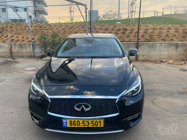 אינפיניטי Q30