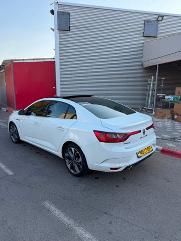רנו מגאן