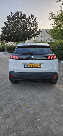 פיג'ו 3008