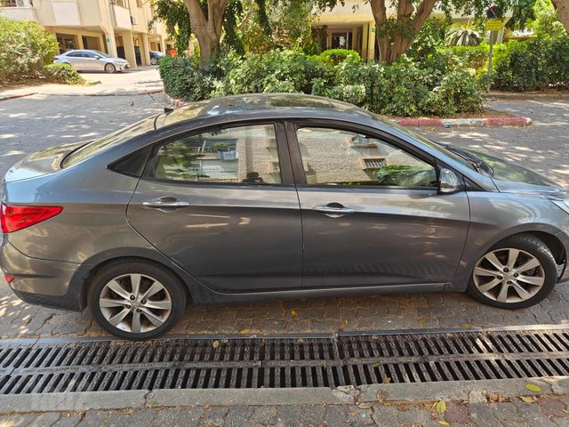 יונדאי אקסנט i25