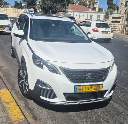 פיג'ו 5008