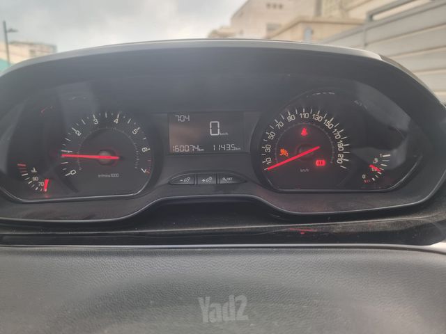 פיג'ו 208