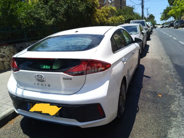 יונדאי איוניק