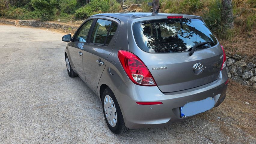 יונדאי i20