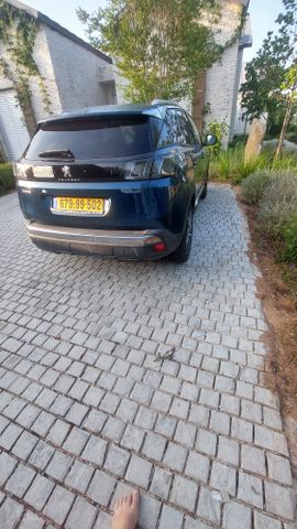 פיג'ו 3008