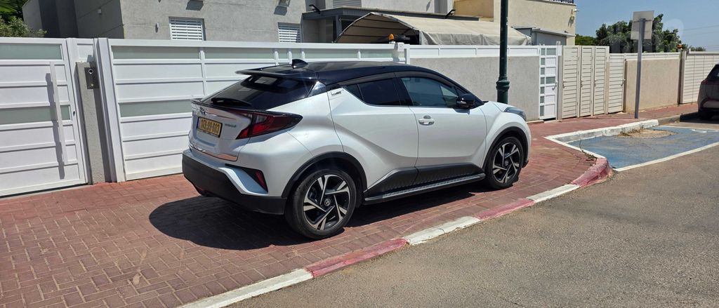 טויוטה C-HR