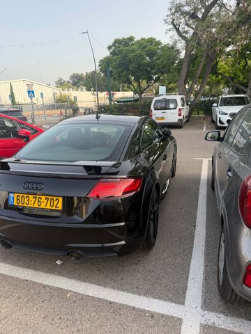 אאודי TT