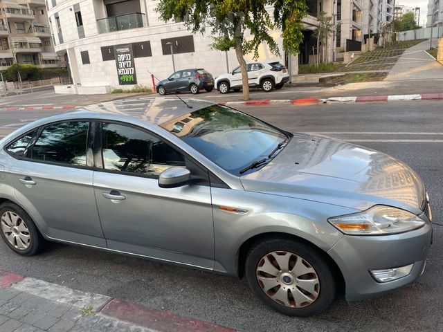 מודעת רכב פורד מונדאו