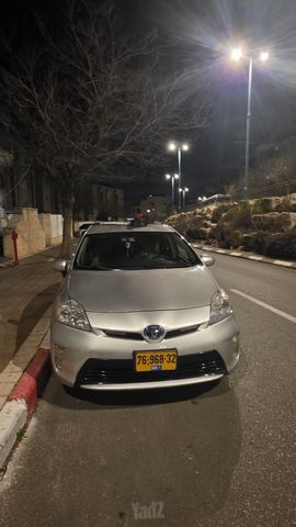 מודעת רכב טויוטה פריוס