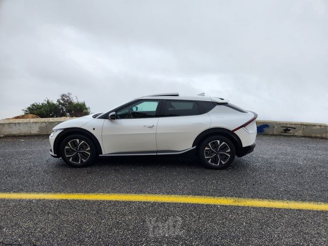 מודעת רכב קיה EV6