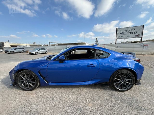 סובארו BRZ