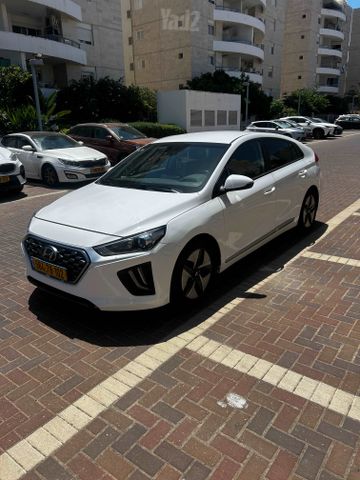 יונדאי איוניק