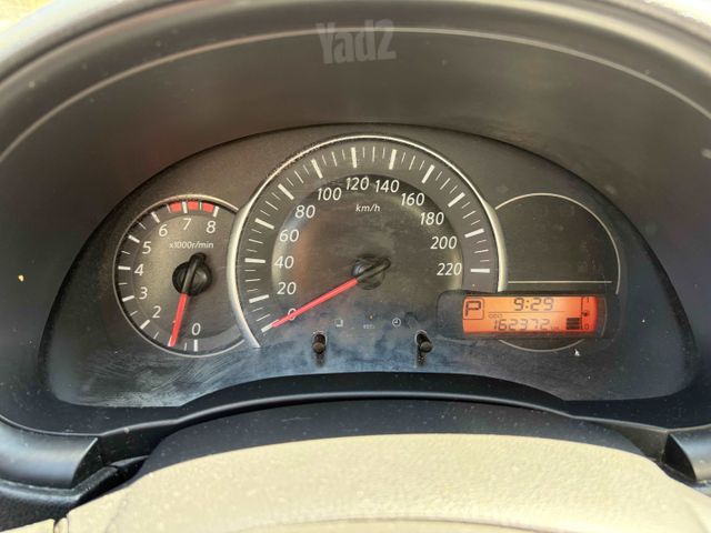 מודעת רכב ניסאן מיקרה