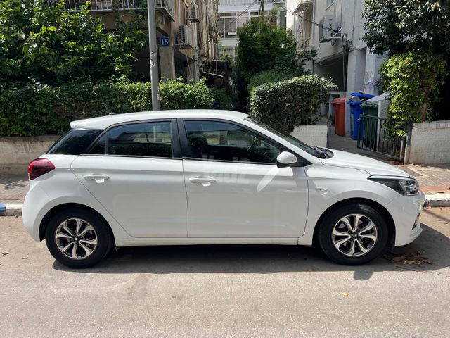 יונדאי i20