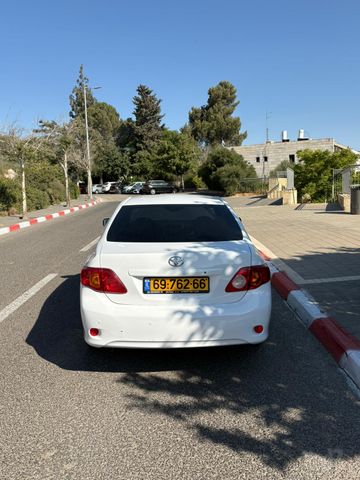 טויוטה קורולה