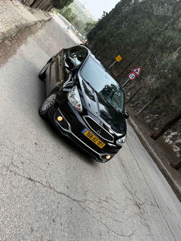 מיצובישי ספייס סטאר