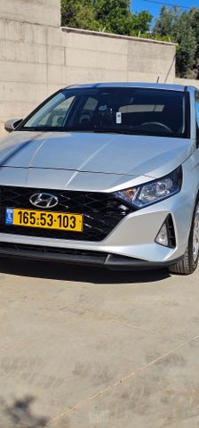 יונדאי i20
