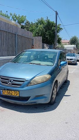 מודעת רכב הונדה FR-V
