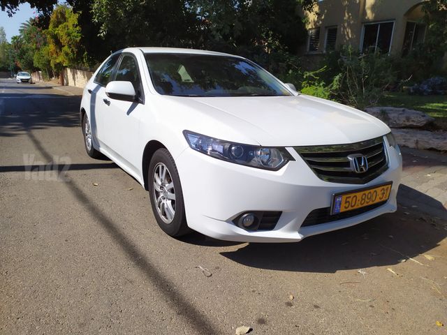 מודעת רכב הונדה אקורד