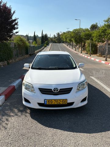 טויוטה קורולה