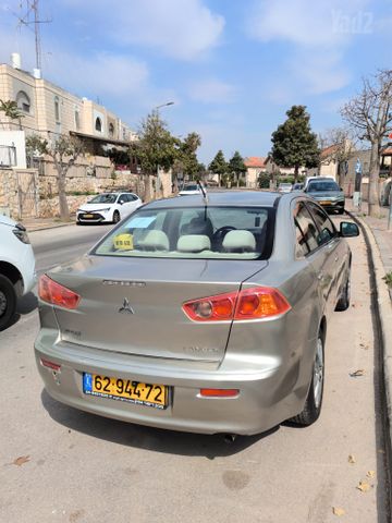 מיצובישי לנסר