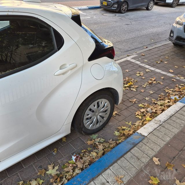 טויוטה יאריס